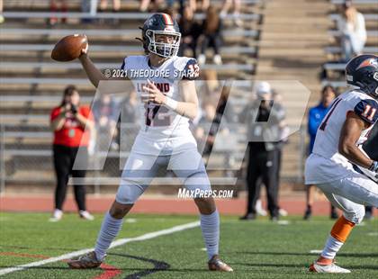Thumbnail 3 in Legend vs Cherry Creek (CHSAA 5A Semifinal) photogallery.
