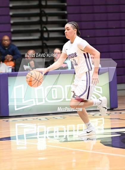 Thumbnail 3 in Eastside vs. Hart photogallery.