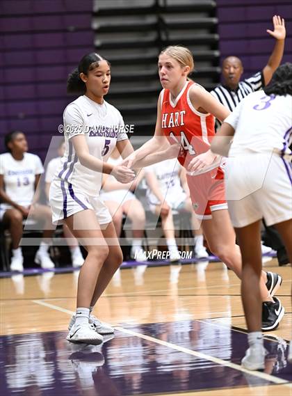 Thumbnail 2 in Eastside vs. Hart photogallery.