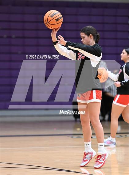 Thumbnail 3 in Eastside vs. Hart photogallery.