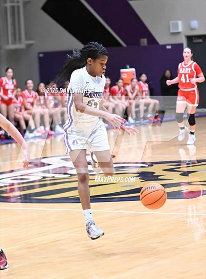 Thumbnail 3 in Eastside vs. Hart photogallery.