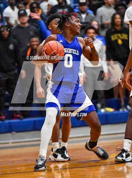 Thumbnail 3 in Jefferson vs. Daingerfield (UIL 3A Region 2 Bi-District Playoff) photogallery.