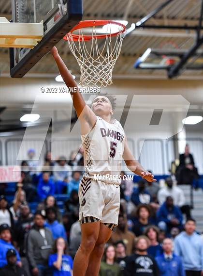 Thumbnail 2 in Jefferson vs. Daingerfield (UIL 3A Region 2 Bi-District Playoff) photogallery.