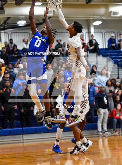 Thumbnail 1 in Jefferson vs. Daingerfield (UIL 3A Region 2 Bi-District Playoff) photogallery.