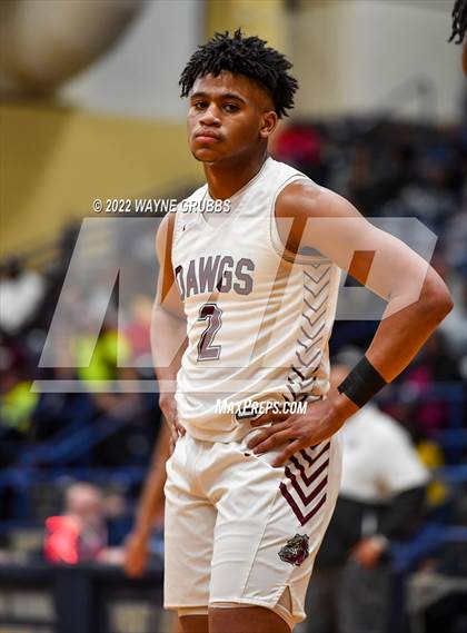 Thumbnail 2 in Jefferson vs. Daingerfield (UIL 3A Region 2 Bi-District Playoff) photogallery.
