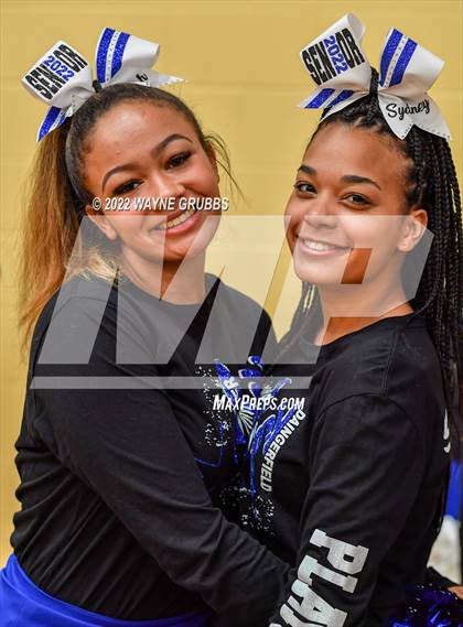 Thumbnail 2 in Jefferson vs. Daingerfield (UIL 3A Region 2 Bi-District Playoff) photogallery.
