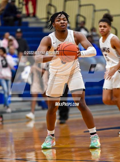 Thumbnail 3 in Jefferson vs. Daingerfield (UIL 3A Region 2 Bi-District Playoff) photogallery.