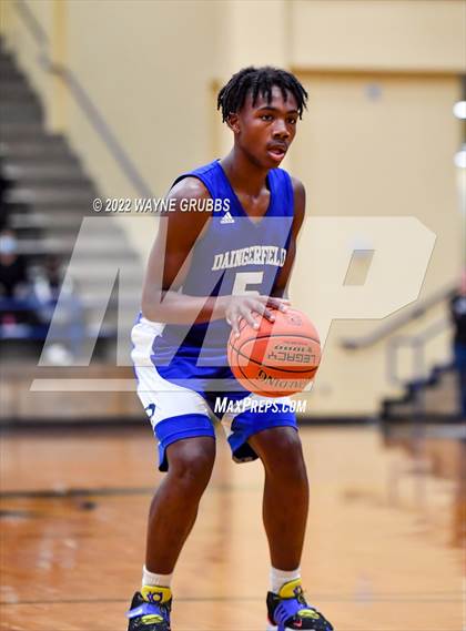 Thumbnail 2 in Jefferson vs. Daingerfield (UIL 3A Region 2 Bi-District Playoff) photogallery.