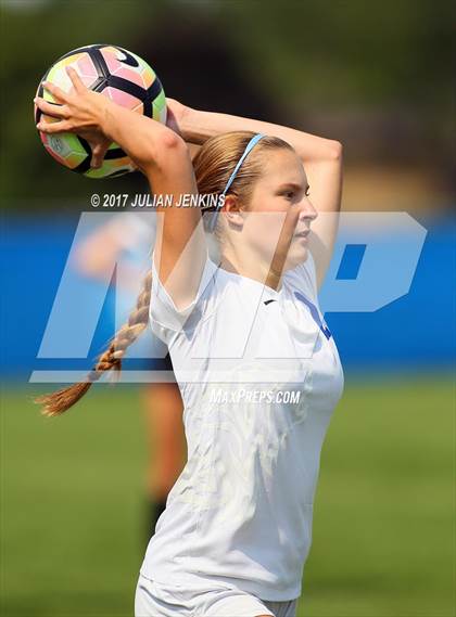 Thumbnail 3 in Bishop Kelly @ Timberline photogallery.
