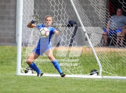 Thumbnail 3 in Bishop Kelly @ Timberline photogallery.