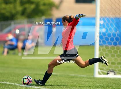 Thumbnail 3 in Bishop Kelly @ Timberline photogallery.