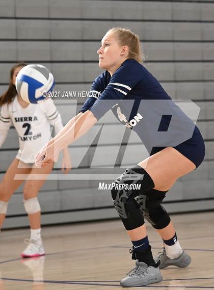 Thumbnail 3 in Sierra Canyon vs. Lone Peak (Durango Fall Classic) photogallery.