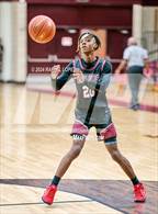 Photo from the gallery "Atascocita vs. Pearland (McDonald's Texas Invitational)"