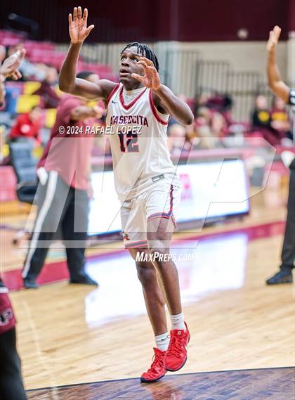 Thumbnail 1 in Atascocita vs. Pearland (McDonald's Texas Invitational) photogallery.
