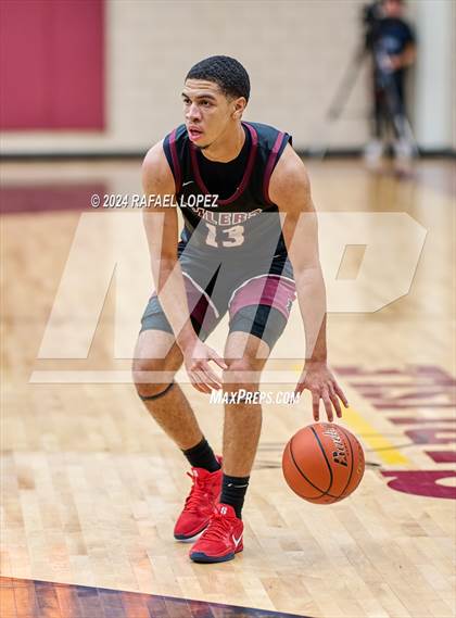Thumbnail 2 in Atascocita vs. Pearland (McDonald's Texas Invitational) photogallery.