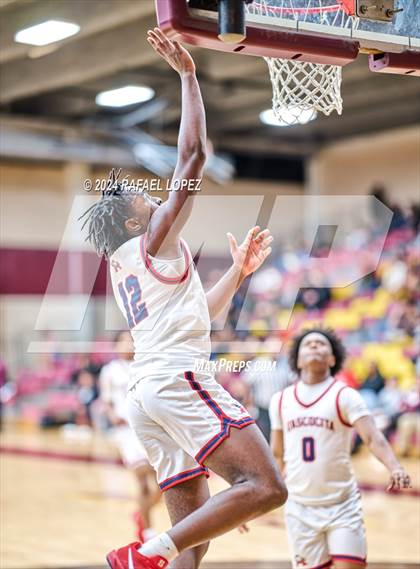 Thumbnail 1 in Atascocita vs. Pearland (McDonald's Texas Invitational) photogallery.