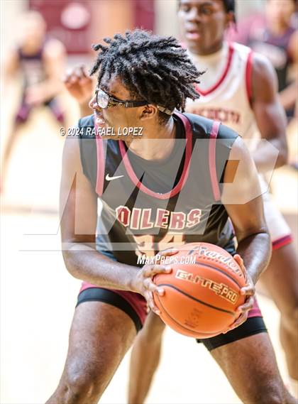 Thumbnail 2 in Atascocita vs. Pearland (McDonald's Texas Invitational) photogallery.