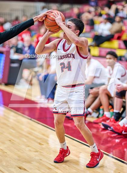 Thumbnail 1 in Atascocita vs. Pearland (McDonald's Texas Invitational) photogallery.