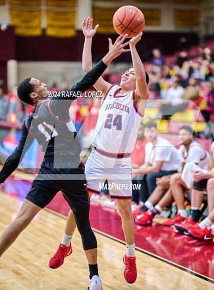 Thumbnail 2 in Atascocita vs. Pearland (McDonald's Texas Invitational) photogallery.