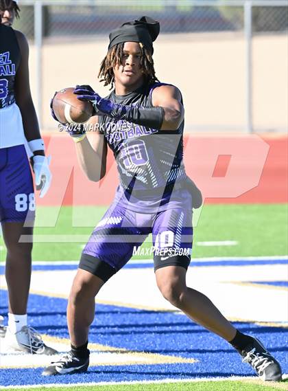 Thumbnail 1 in Greenway vs. Cesar Chavez (O'Connor 7 on 7 -  Saturday Night Lights) photogallery.