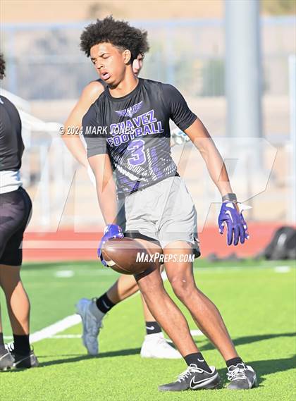 Thumbnail 1 in Greenway vs. Cesar Chavez (O'Connor 7 on 7 -  Saturday Night Lights) photogallery.