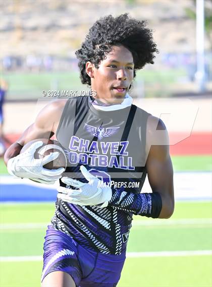 Thumbnail 2 in Greenway vs. Cesar Chavez (O'Connor 7 on 7 -  Saturday Night Lights) photogallery.