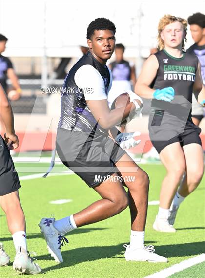 Thumbnail 1 in Greenway vs. Cesar Chavez (O'Connor 7 on 7 -  Saturday Night Lights) photogallery.