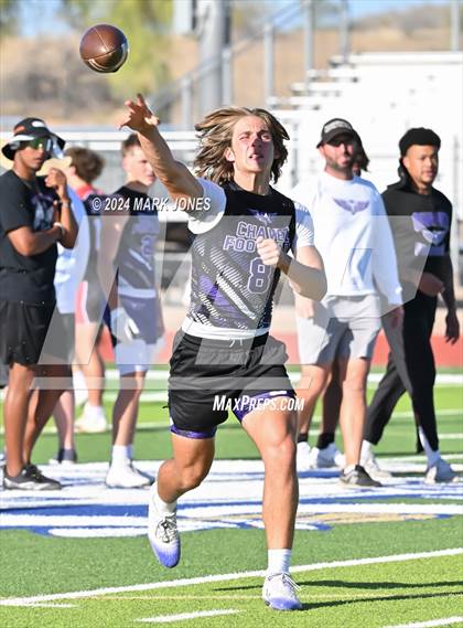 Thumbnail 3 in Greenway vs. Cesar Chavez (O'Connor 7 on 7 -  Saturday Night Lights) photogallery.