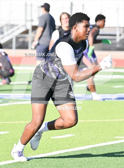 Thumbnail 1 in Greenway vs. Cesar Chavez (O'Connor 7 on 7 -  Saturday Night Lights) photogallery.