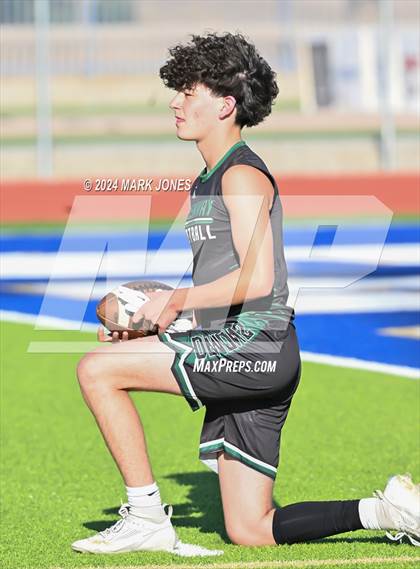 Thumbnail 3 in Greenway vs. Cesar Chavez (O'Connor 7 on 7 -  Saturday Night Lights) photogallery.