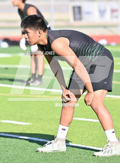 Thumbnail 3 in Greenway vs. Cesar Chavez (O'Connor 7 on 7 -  Saturday Night Lights) photogallery.