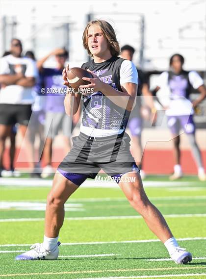 Thumbnail 1 in Greenway vs. Cesar Chavez (O'Connor 7 on 7 -  Saturday Night Lights) photogallery.