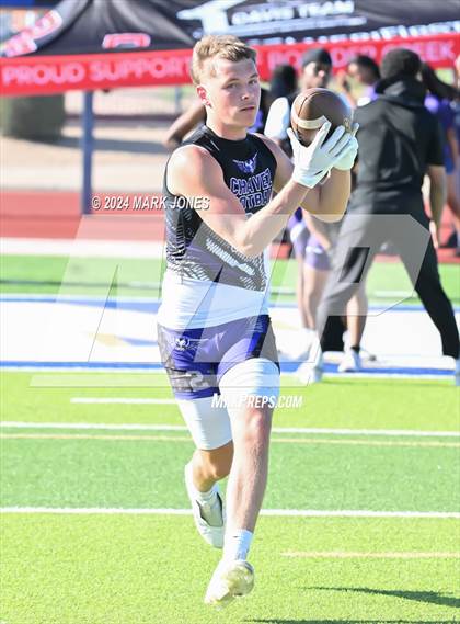 Thumbnail 2 in Greenway vs. Cesar Chavez (O'Connor 7 on 7 -  Saturday Night Lights) photogallery.