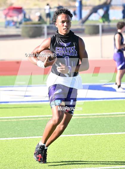 Thumbnail 2 in Greenway vs. Cesar Chavez (O'Connor 7 on 7 -  Saturday Night Lights) photogallery.