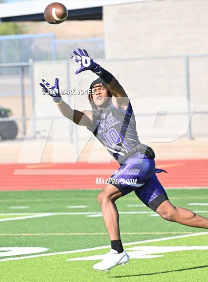 Thumbnail 1 in Greenway vs. Cesar Chavez (O'Connor 7 on 7 -  Saturday Night Lights) photogallery.