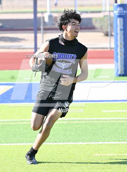 Thumbnail 3 in Greenway vs. Cesar Chavez (O'Connor 7 on 7 -  Saturday Night Lights) photogallery.