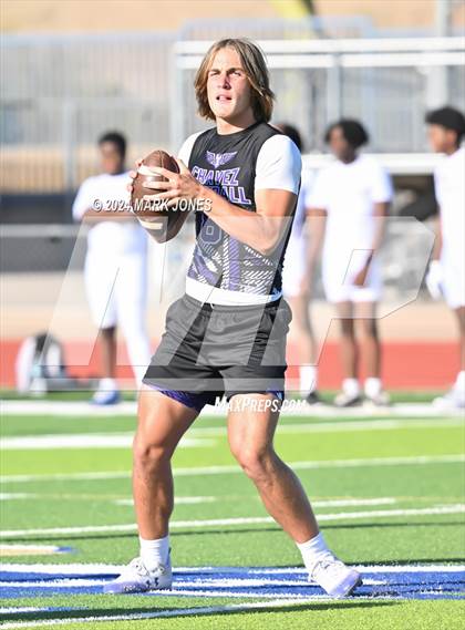 Thumbnail 3 in Greenway vs. Cesar Chavez (O'Connor 7 on 7 -  Saturday Night Lights) photogallery.