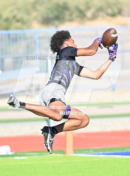 Thumbnail 1 in Greenway vs. Cesar Chavez (O'Connor 7 on 7 -  Saturday Night Lights) photogallery.