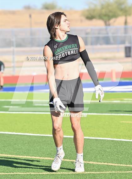 Thumbnail 2 in Greenway vs. Cesar Chavez (O'Connor 7 on 7 -  Saturday Night Lights) photogallery.