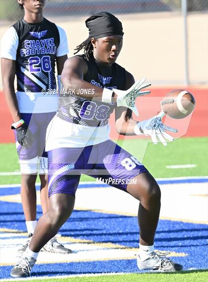 Thumbnail 2 in Greenway vs. Cesar Chavez (O'Connor 7 on 7 -  Saturday Night Lights) photogallery.