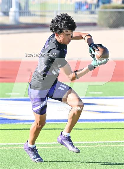 Thumbnail 2 in Greenway vs. Cesar Chavez (O'Connor 7 on 7 -  Saturday Night Lights) photogallery.