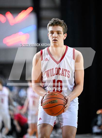 Thumbnail 2 in Mount Si vs. Olympia (WIAA 4A Round 3 State Playoff) photogallery.