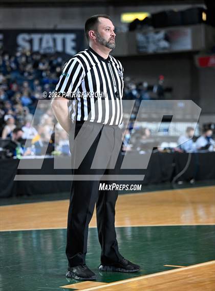 Thumbnail 1 in Mount Si vs. Olympia (WIAA 4A Round 3 State Playoff) photogallery.