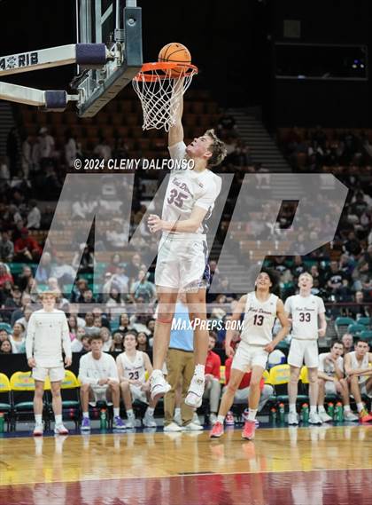 Thumbnail 1 in DSST: Green Valley Ranch vs Kent Denver (CHSAA 4A Great 8) photogallery.