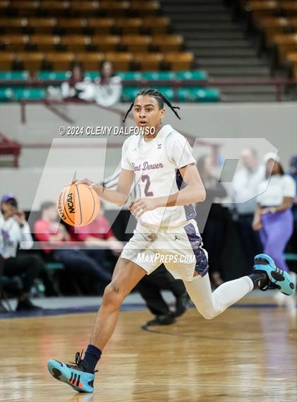 Thumbnail 2 in DSST: Green Valley Ranch vs Kent Denver (CHSAA 4A Great 8) photogallery.