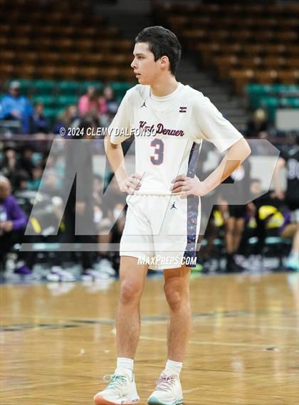 Thumbnail 3 in DSST: Green Valley Ranch vs Kent Denver (CHSAA 4A Great 8) photogallery.