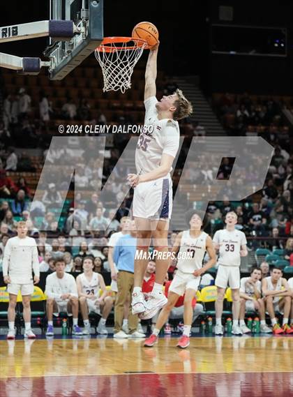 Thumbnail 3 in DSST: Green Valley Ranch vs Kent Denver (CHSAA 4A Great 8) photogallery.