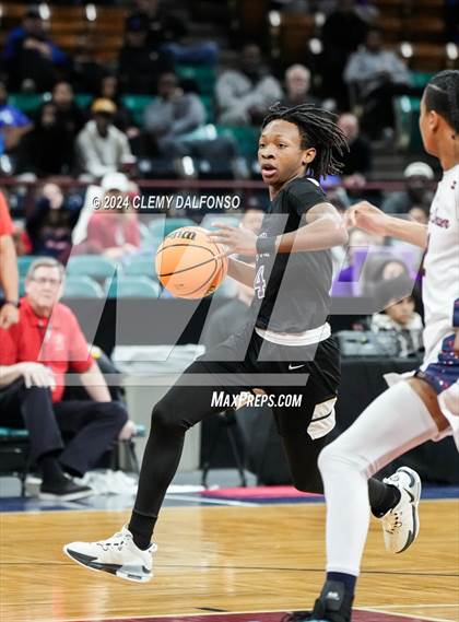 Thumbnail 3 in DSST: Green Valley Ranch vs Kent Denver (CHSAA 4A Great 8) photogallery.