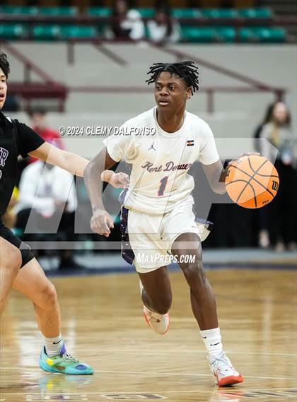 Thumbnail 1 in DSST: Green Valley Ranch vs Kent Denver (CHSAA 4A Great 8) photogallery.