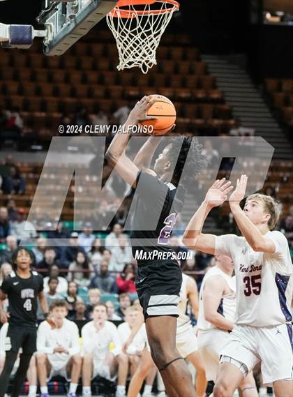 Thumbnail 2 in DSST: Green Valley Ranch vs Kent Denver (CHSAA 4A Great 8) photogallery.